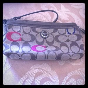 Coach poppy signature double zip wristlet wallet